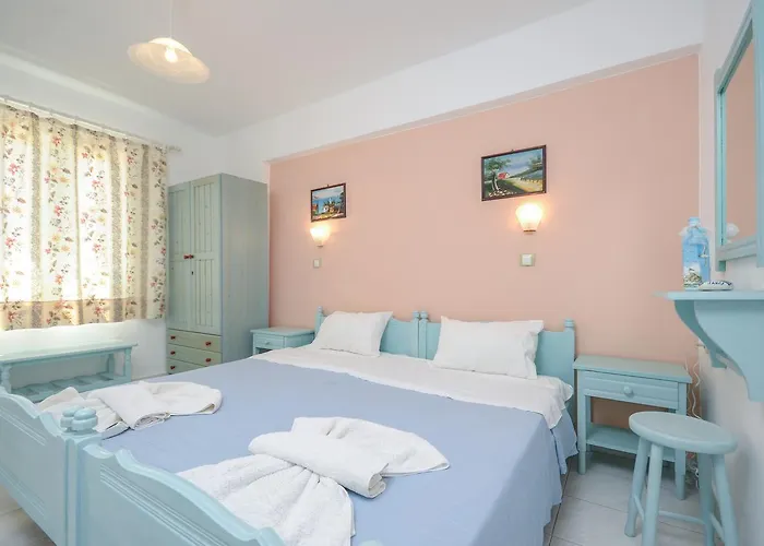 Sunday Agia Anna (Naxos)