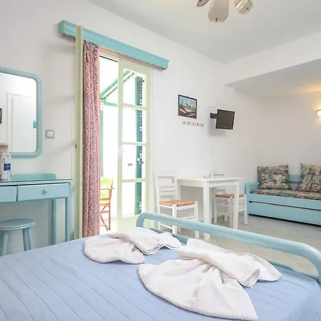 Sunday * Agia Anna (Naxos)